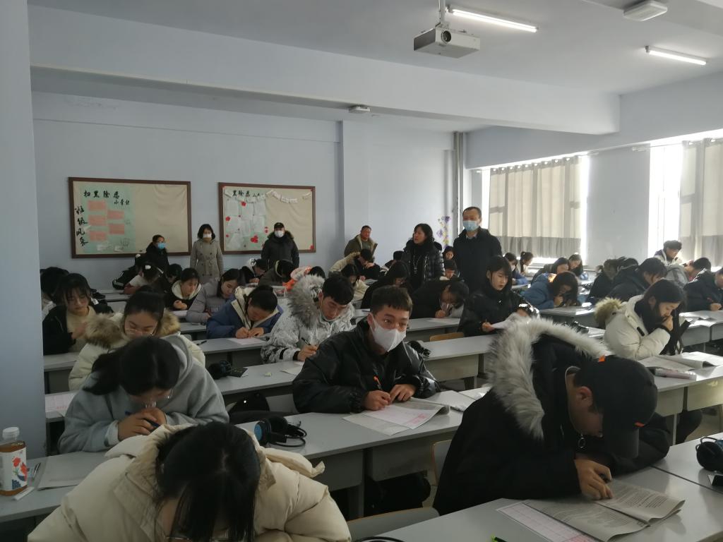ҽѧߵרѧУϿ ѧ ѧһδ󿼡У쵼ӼĩԹ